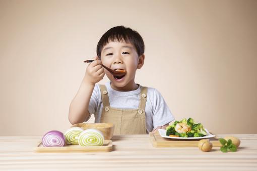 五行喜水男孩名字姓耿蛇年 五行喜水男孩名字姓耿蛇年