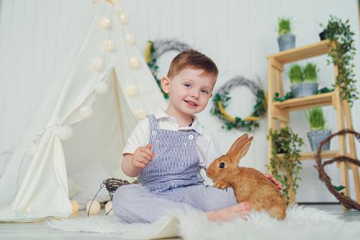 姓梁男孩五行喜金名字大全