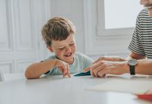 姓谭五行属火火男孩名字-好运起名网