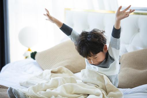 姓盛男孩名字唐诗取名事业有成