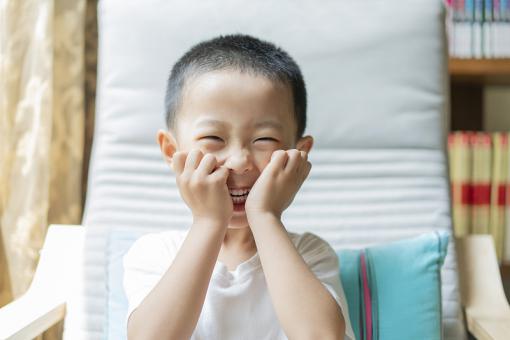 郝姓男孩清冷孤傲古风有涵养名字蛇年