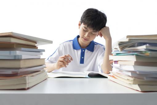 姓苗男孩名字寓意好