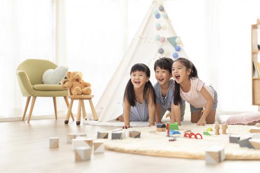 姓翟女宝宝名字比较富有诗意
