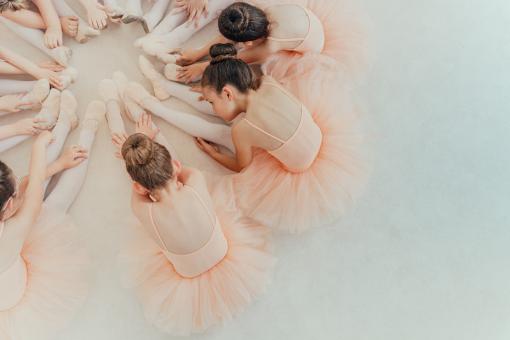 名字缺土女孩名字蛇年 名字缺土女孩名字蛇年