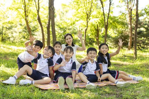 柳姓男孩名字取自诗词132个(好听高评分)