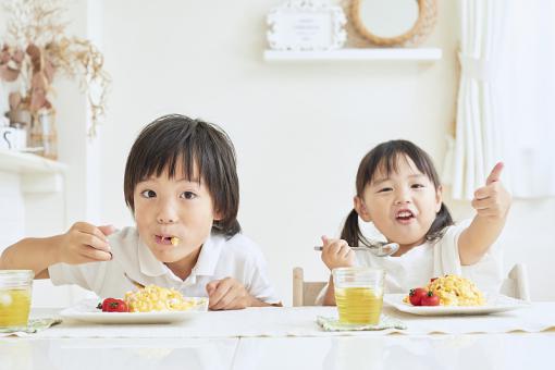 好听唯美女宝宝名字尹姓严选550个_尹愈茜名字好吗