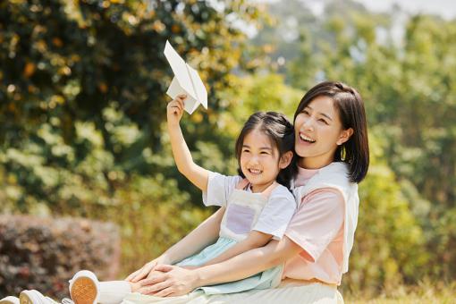 女孩名字姓靳灵动好听 女孩名字姓靳灵动好听