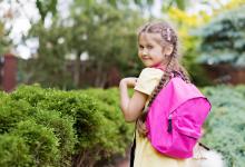 属小龙小清新的女孩名字-好运起名网